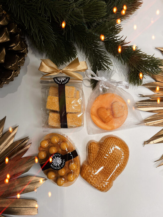 APELSĪNS AR KANĒLI